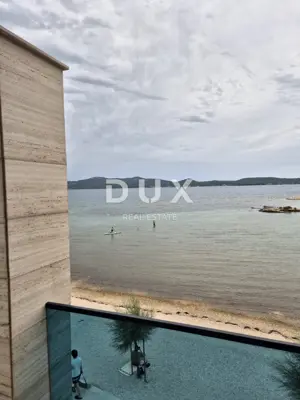 Apartment 170 m², Sukošan - seafront with a private garden - 19