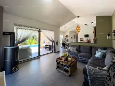 Haus 120 m², Barban, Pool und Blick auf die Učka - 16