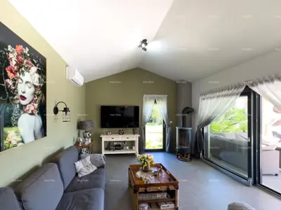 Haus 120 m², Barban, Pool und Blick auf die Učka - 13