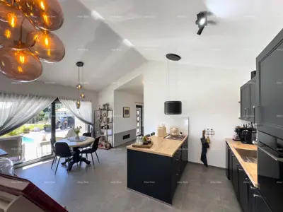Haus 120 m², Barban, Pool und Blick auf die Učka - 17