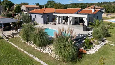 Haus 120 m², Barban, Pool und Blick auf die Učka - 2
