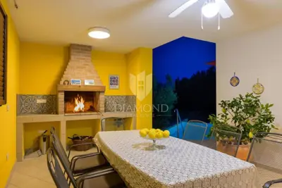 House for sale in Svetvinčenat, 262 m² - 15