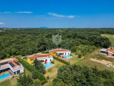 House for sale in Svetvinčenat, 262 m² - 18