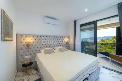 Vila 254 m², Komarna, bazen i panoramski pogled na more - 12