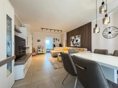 Modern apartment with a view of the old town of Labin