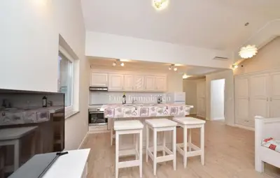Haus zum Kauf in Košljun, 350 m² - 9