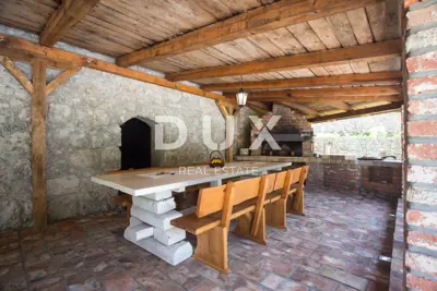 Immobilie 564 m², Veprinac - drei Häuser und Pool - 18