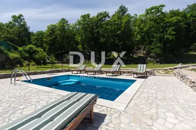 Immobilie 564 m², Veprinac - drei Häuser und Pool - 13