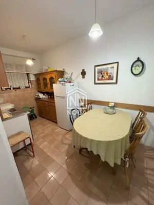 Doppelhaus 230 m², Vodice - 3 Apartments und Studio - 12