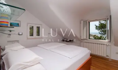 Kuća 180 m², Supetar - prvi red do mora - 18