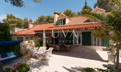 Kuća 180 m², Supetar - prvi red do mora - 7