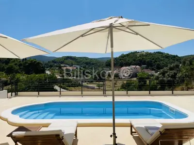 Stan 100 m², Pučišća - blizu centra i plaže