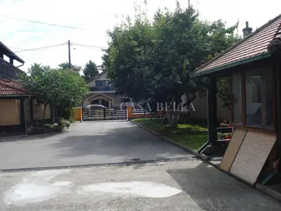 Kuća 230 m², Hrgovljani - mirna lokacija i velika okućnica - 13