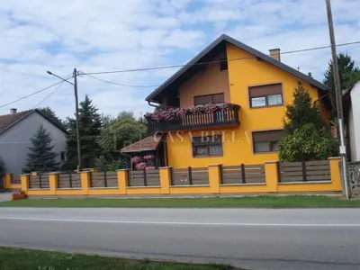 Kuća 230 m², Hrgovljani - mirna lokacija i velika okućnica - 2