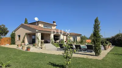 Haus zum Kauf in Labin, 168 m²