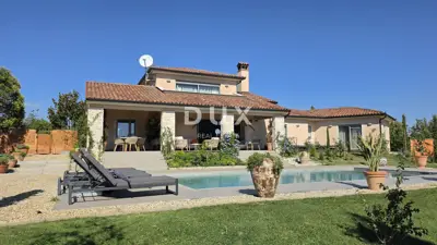 Haus zum Kauf in Labin, 168 m² - 2