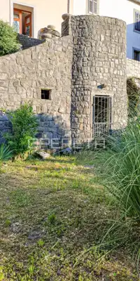 Kuća 223 m², stari grad Buzet, vrt i pogled