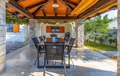 House 200 m², Medulin - quiet location and 1,000 m² yard - 3