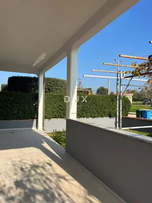 Apartment 80 m², Poreč - completely renovated, ground floor - 8