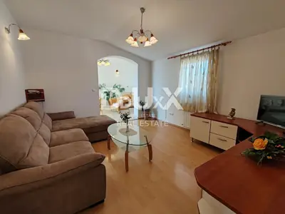 ZADAR, BRODARICA - Villa mit 6 Wohnungen und Geschäftsraum - 17