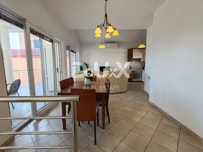 ZADAR, BRODARICA - Villa mit 6 Wohnungen und Geschäftsraum - 15