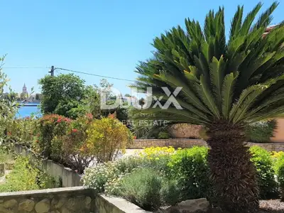 ZADAR, BRODARICA - Villa mit 6 Wohnungen und Geschäftsraum - 7