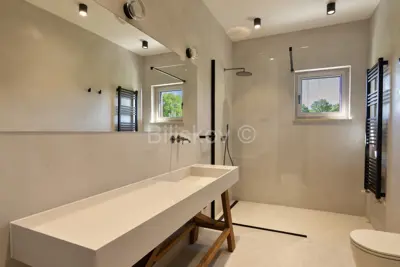 Istra, luksuzna novoizgrađena vila s bazenom, parcela 5.764 m² - 10