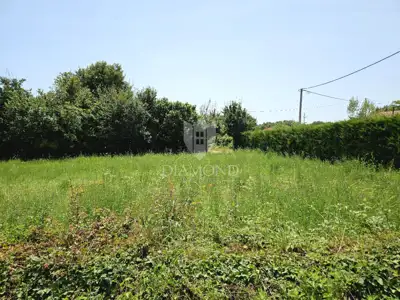 Baugrundstück 1.311 m², Poreč - ruhiger Ort - 4