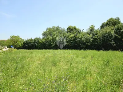 Baugrundstück 1.311 m², Poreč - ruhiger Ort - 5