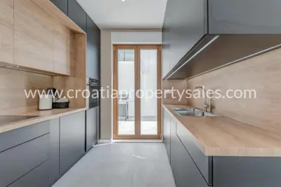 Vila 445 m², Makarska - luksuzna lokacija uz more - 5