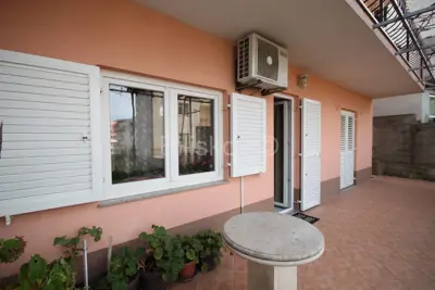 Split, Kila, prodaja dvojna kuća, 3 stana - 5