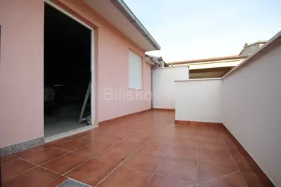 Split, Kila, prodaja dvojna kuća, 3 stana - 12