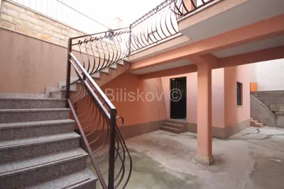 Split, Kila, prodaja dvojna kuća, 3 stana - 3