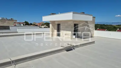 USELJIVO! Privlaka/Zadar - Penthouse E201, 70m od mora - 8