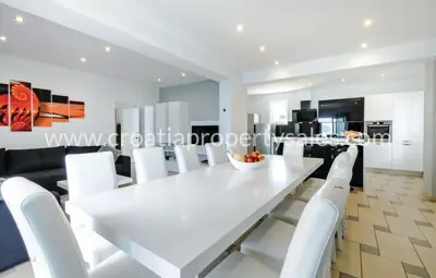 Vila 318 m², Poluotok Pelješac - prvi red do mora - 8
