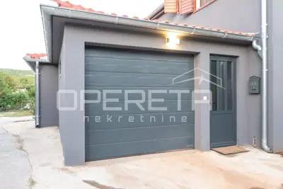 Villa 280 m², Dugopolje - quiet location and pool - 22