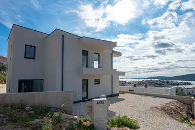 Zu verkaufen: Modernes Haus mit Meerblick, Seget - 11