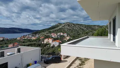 Zu verkaufen: Modernes Haus mit Meerblick, Seget - 7