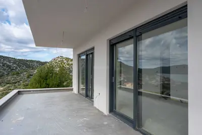 Zu verkaufen: Modernes Haus mit Meerblick, Seget - 2