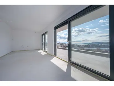 For Sale: Modern House with Sea View, Seget - 6