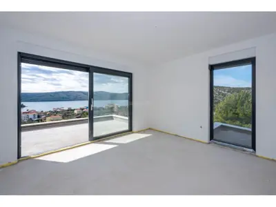 For Sale: Modern House with Sea View, Seget - 7