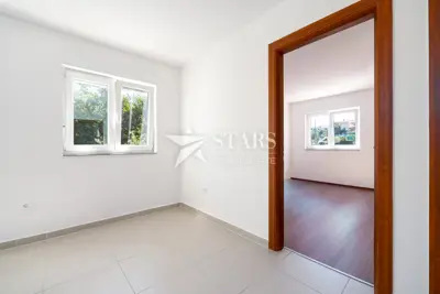 Kastav, stan 2s+db, balkon, dva parkirna mjesta - 8