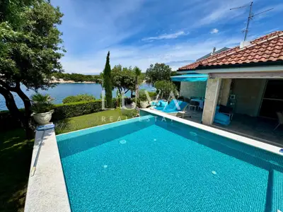 Villa 158 m², Šimuni - erste Reihe zum Meer, Infinity-Pool