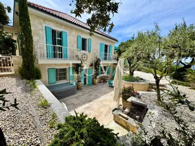 Villa 158 m², Šimuni - erste Reihe zum Meer, Infinity-Pool - 2
