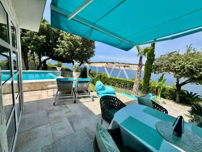 Villa 158 m², Šimuni - erste Reihe zum Meer, Infinity-Pool - 9