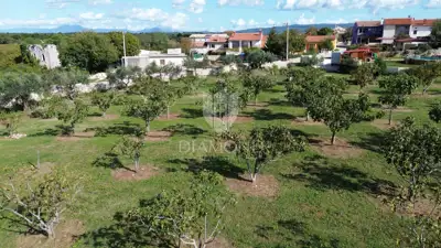 Building plot 1,000 m², Marčana - quiet location - 2