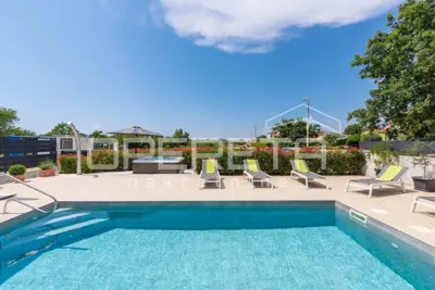Istra, Poreč Umgebung- Modernes Haus mit Pool - 2