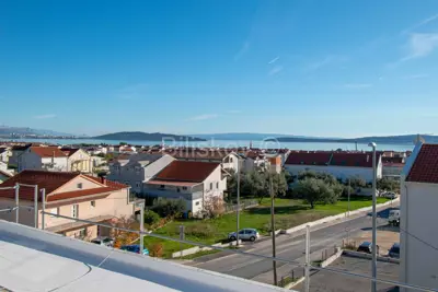 3soban penthouse, novogradnja K. Novi, s garažom