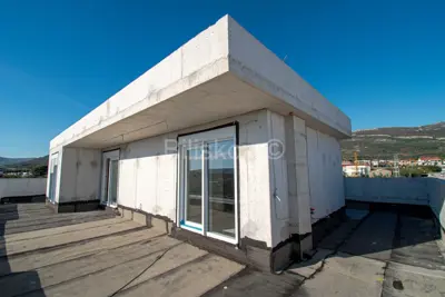 Penthouse 125 m², Kaštel Novi – terrace 86 m² and two floors - 4