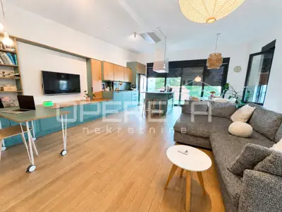 Wohnung zum Kauf in Trešnjevka, 115,1 m²